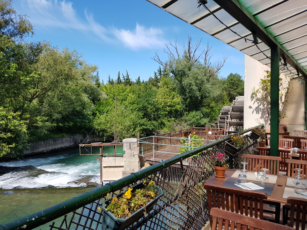 21+ Entraigues Sur La Sorgue Restaurant le moulin à isle-sur-la-sorgue