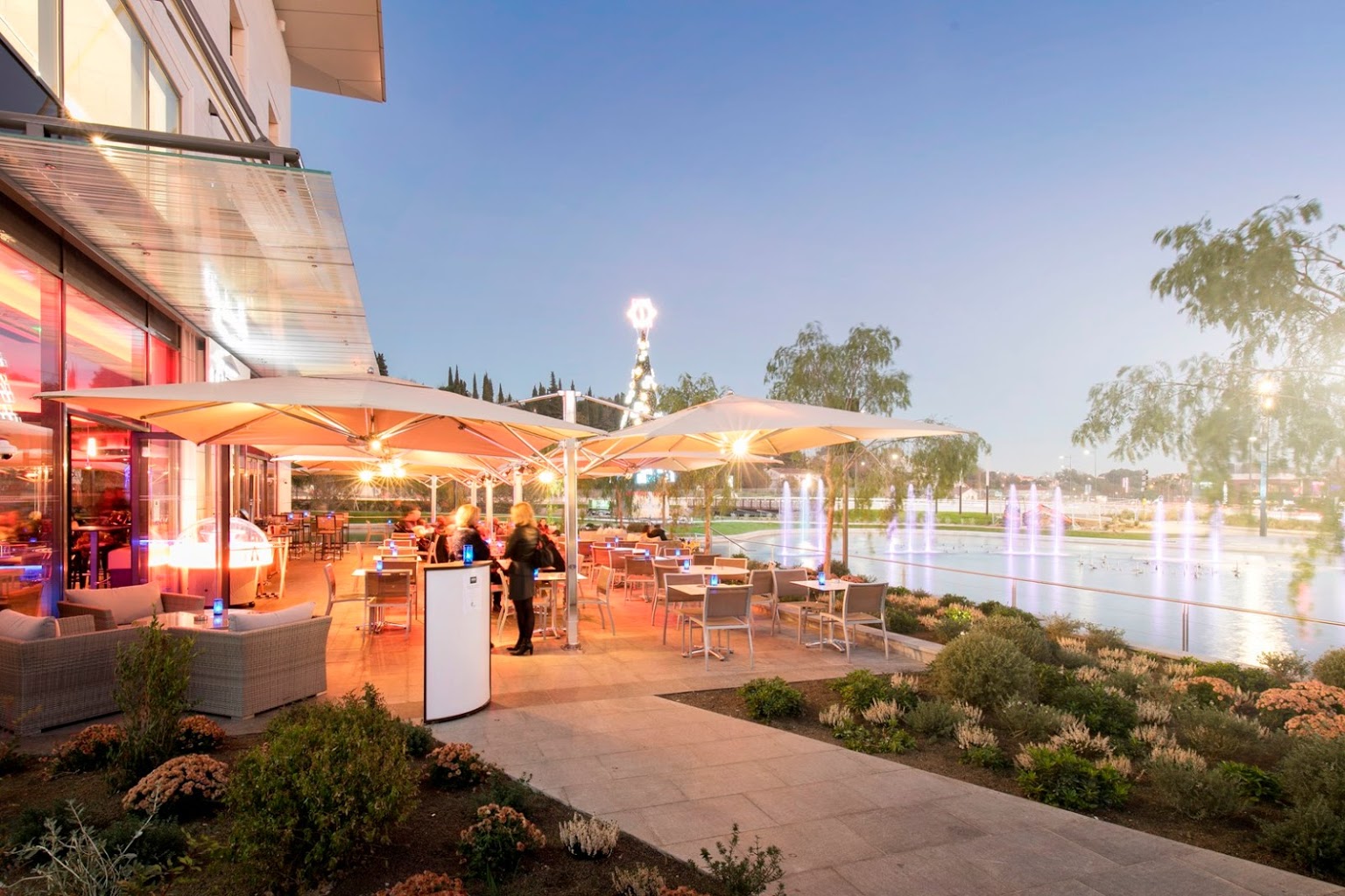 Restaurant Bord De Plage Cagnes Sur Mer Réservez en ligne : LA TERRASSE Restaurant à CAGNES-SUR-MER (06800)